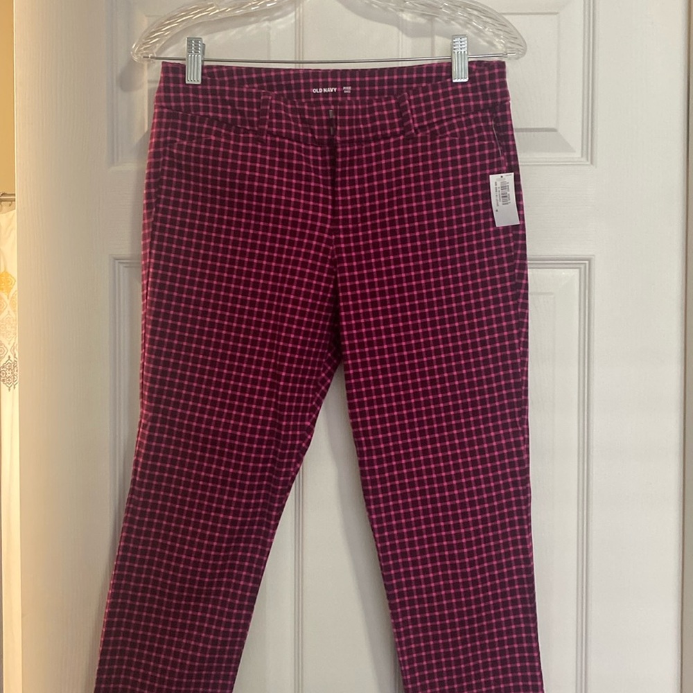 NWT Old Navy Pixie Pants Size 4